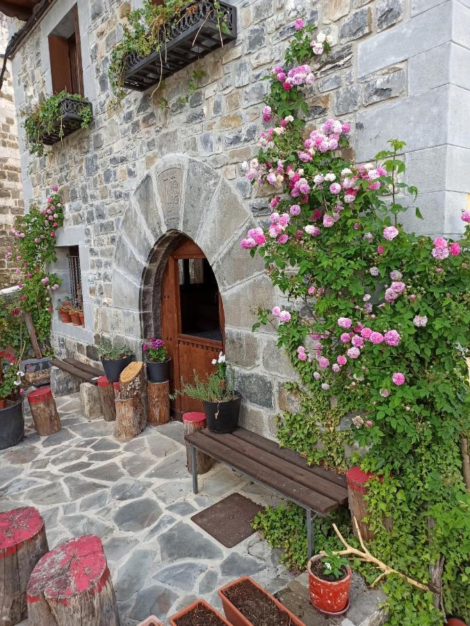 Casa Rural Elurkoia Isaba Dış mekan fotoğraf
